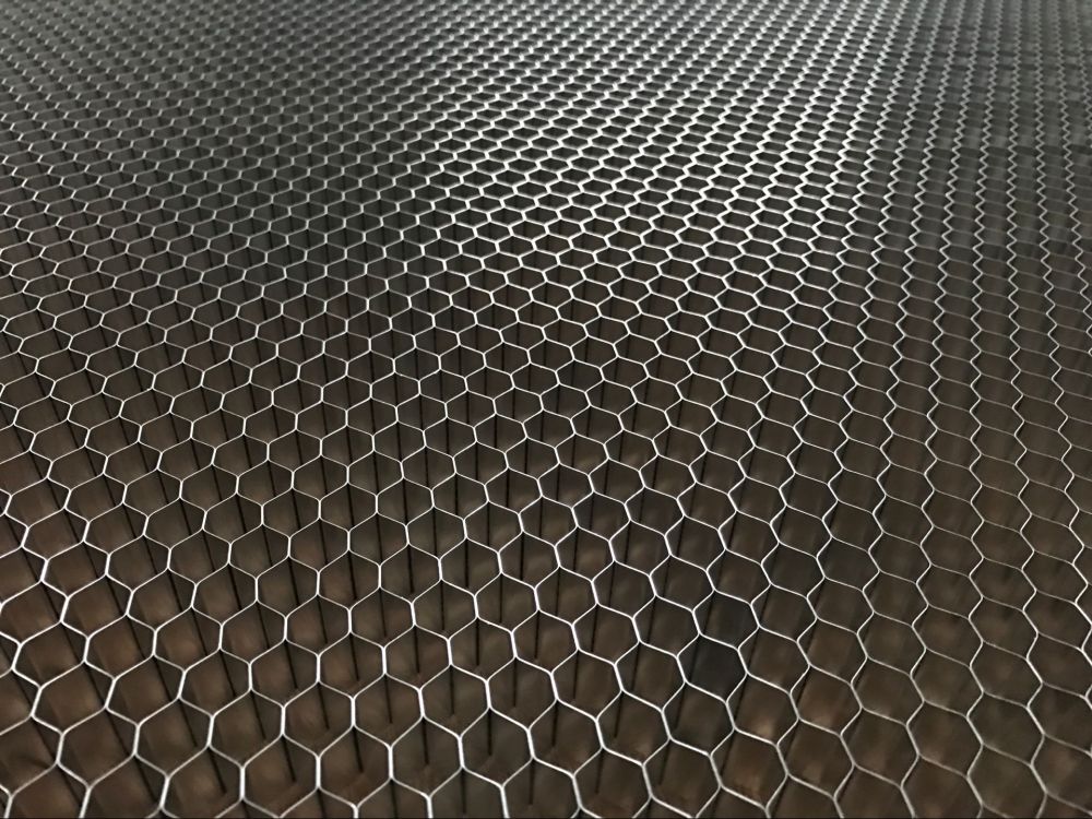 Aluminum honeycomb core with composite of variety plates (2)